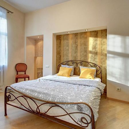 Romantic City Center Apartment In Old Town Vilnius Exterior photo