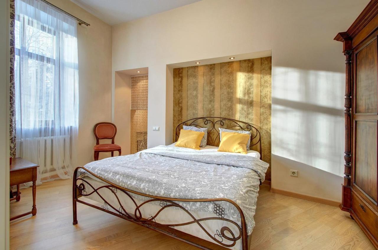 Romantic City Center Apartment In Old Town Vilnius Exterior photo